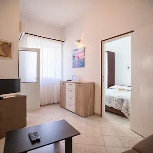 Rosy Apartament Pula